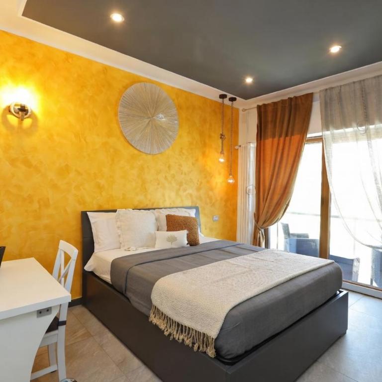 Luxe sur Mer B&B Sorrento - Camera Matrimoniale con Balcone - 3