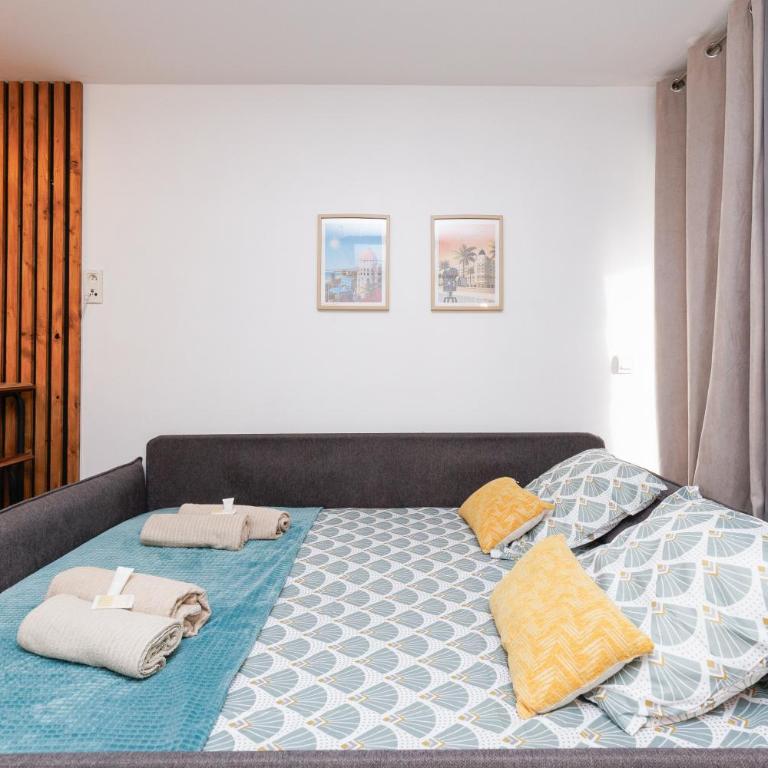 Résidence à 5 mn des plages - Piscine- Tennis - Parking - 4 Personnes - Apartment mit 1 Schlafzimmer und Terrasse - 6