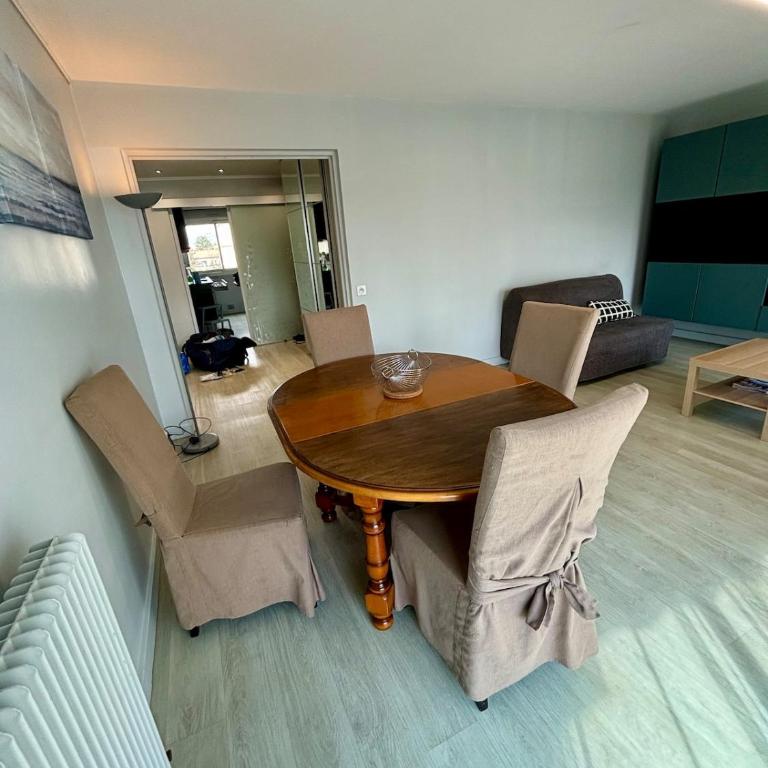 2 Bedrooms, Secure residence, Parking! - Appartement 2 Chambres - 10