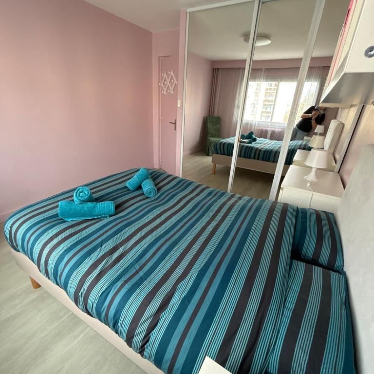 2 Bedrooms, Secure residence, Parking! - Appartement 2 Chambres - 25
