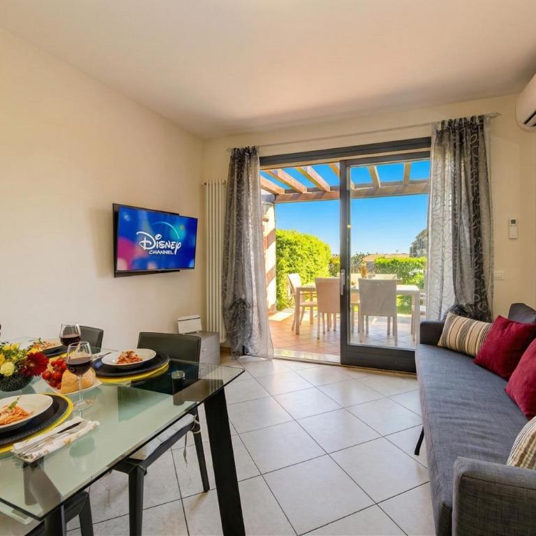 Co2 apartment in Residence Vistalago with 5 pools DesenzanoLoft Official Partner Homes & Villas by Marriott Bonvoy - Appartamento con Vista Piscina - 7