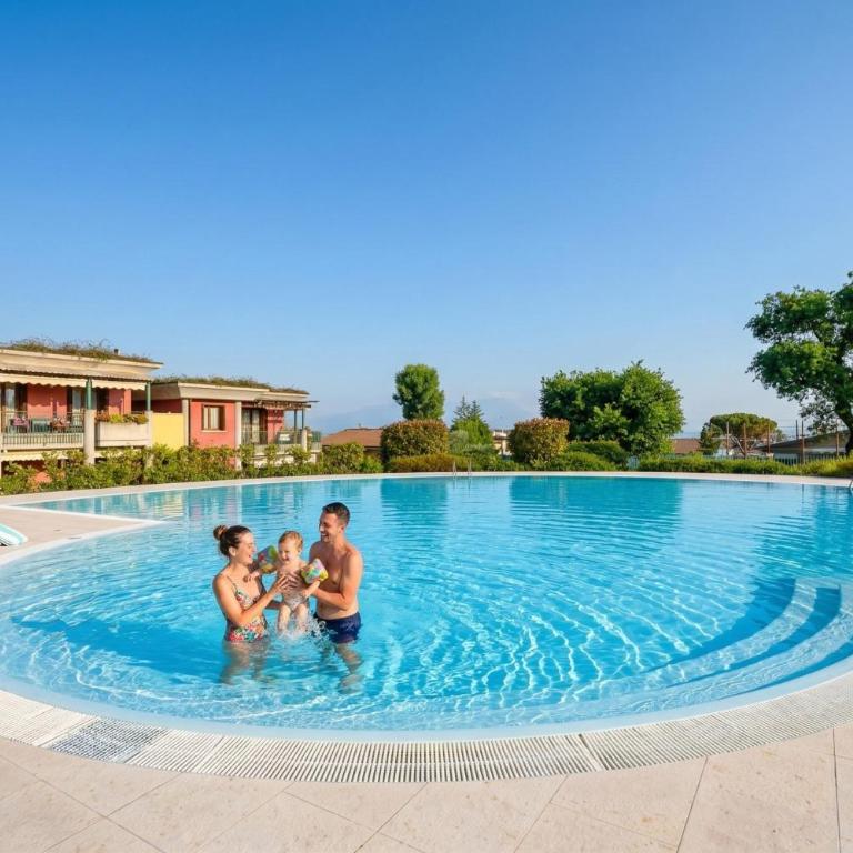 Co2 apartment in Residence Vistalago with 5 pools DesenzanoLoft Official Partner Homes & Villas by Marriott Bonvoy - Appartamento con Vista Piscina - 22