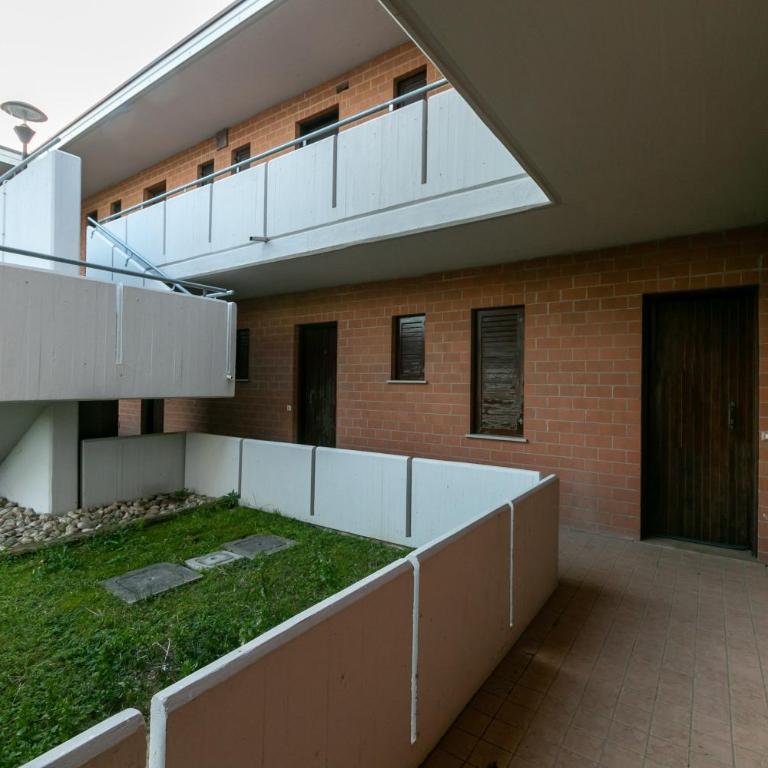 Condominio La Villa - Appartamento con 2 Camere da Letto e Vista Giardino - 26