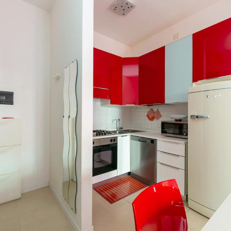Condominio La Villa - Appartamento con 2 Camere da Letto e Vista Giardino - 3