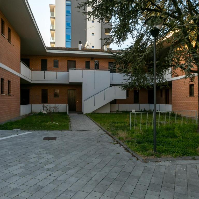 Condominio La Villa - Appartamento con 2 Camere da Letto e Vista Giardino - 27