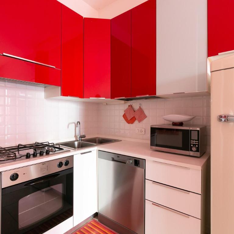 Condominio La Villa - Appartamento con 2 Camere da Letto e Vista Giardino - 10