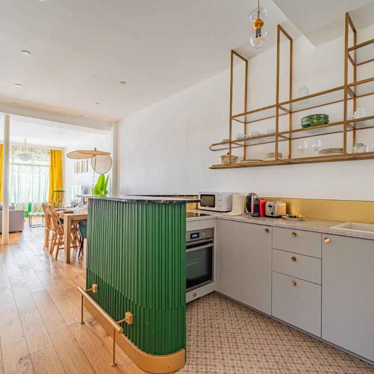 Cozy flat with 2 bedrooms in Saint Germain des Prés - up to 6 people - Appartement 2 Chambres - 1