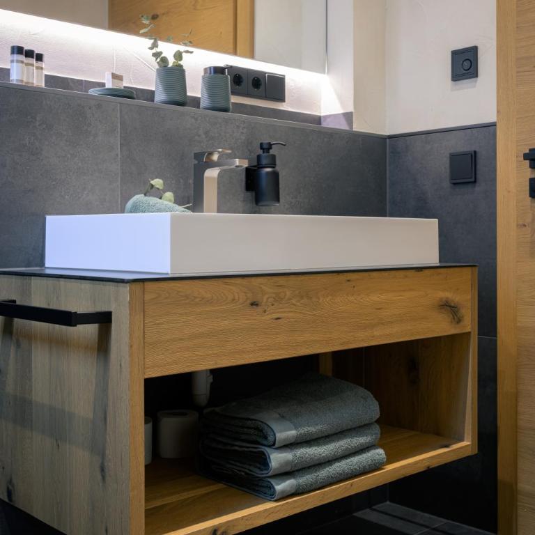 Boutique ChaletS Alpi - Private Sauna & Garden - Chalet House with Sauna & Garden - 20