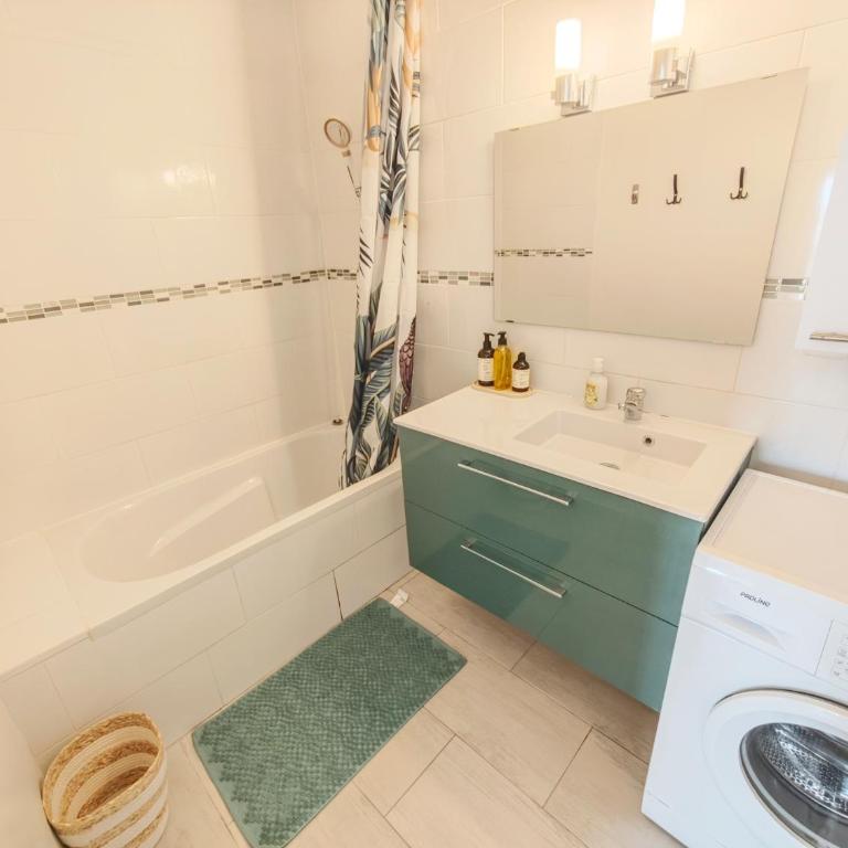Bright Paris Apt Bastille Nation for 3 Guests - Apartamento de 1 dormitorio - 7