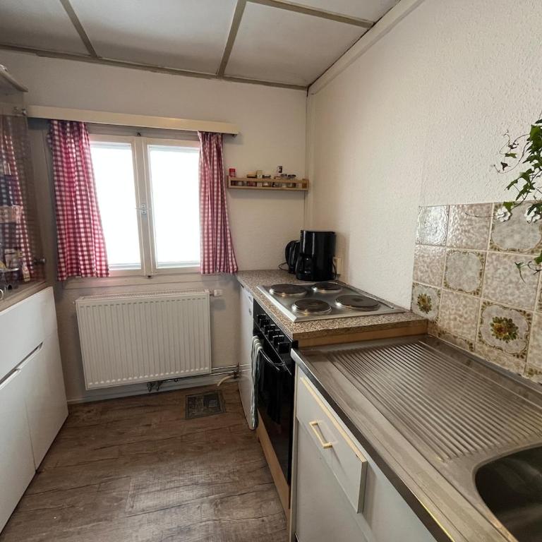 Gemütliche Hütte in der Natur mit herrlicher Aussicht - Ferienhaus - 9