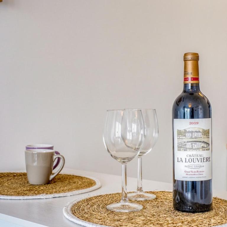Escapade Romantique & Raffinée à Bordeaux - Appartement 1 Chambre - 14