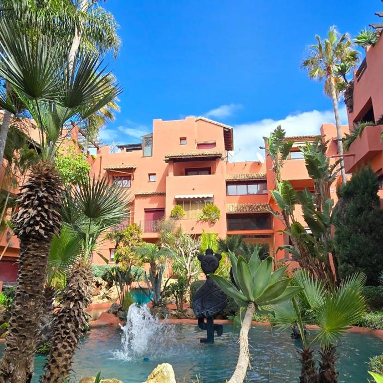 Luxury Beach Marbella Boutique Penthouse 2 bedrooms Pools Open 365 days - Apartamento de 2 dormitorios - 24