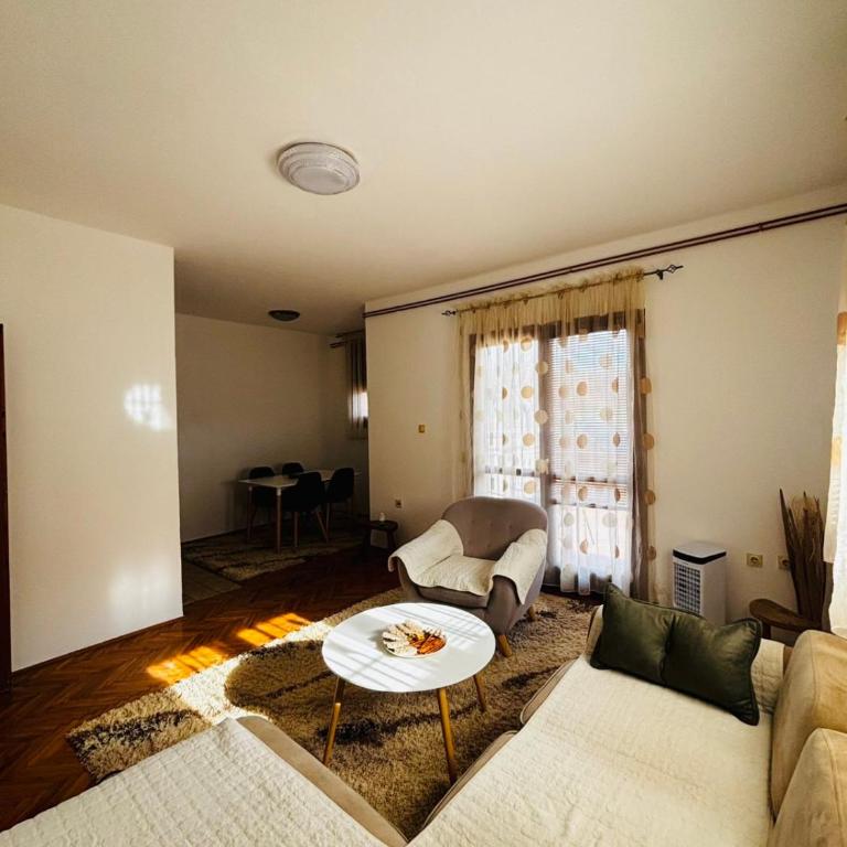 Stan na dan ili vise Lajovic - Apartman sa 1 Spavaćom Sobom - 4