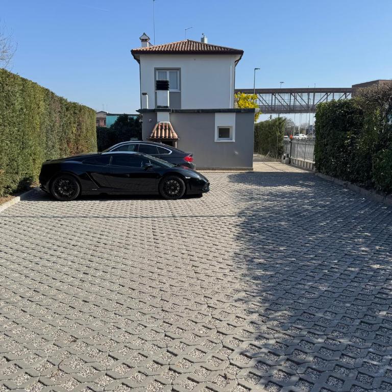 OTB ITALIA - Airport Rooms - Double Room with Private Bathroom - 1