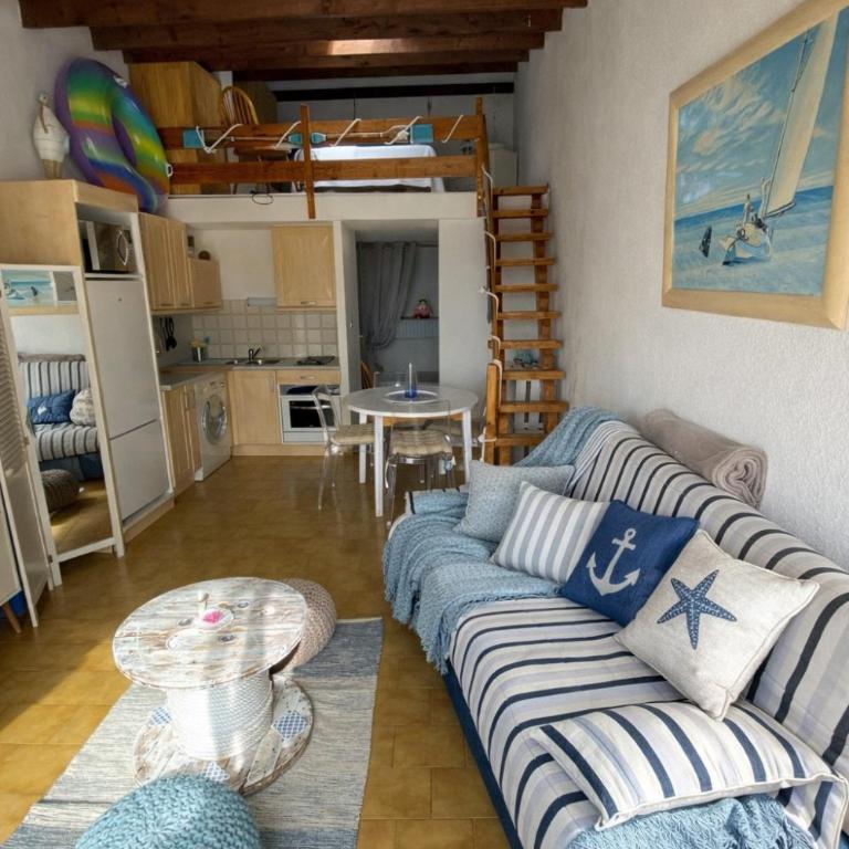 cap d'Agde Port residence le pharo - One-Bedroom Apartment with Sea View and Balcony - 7