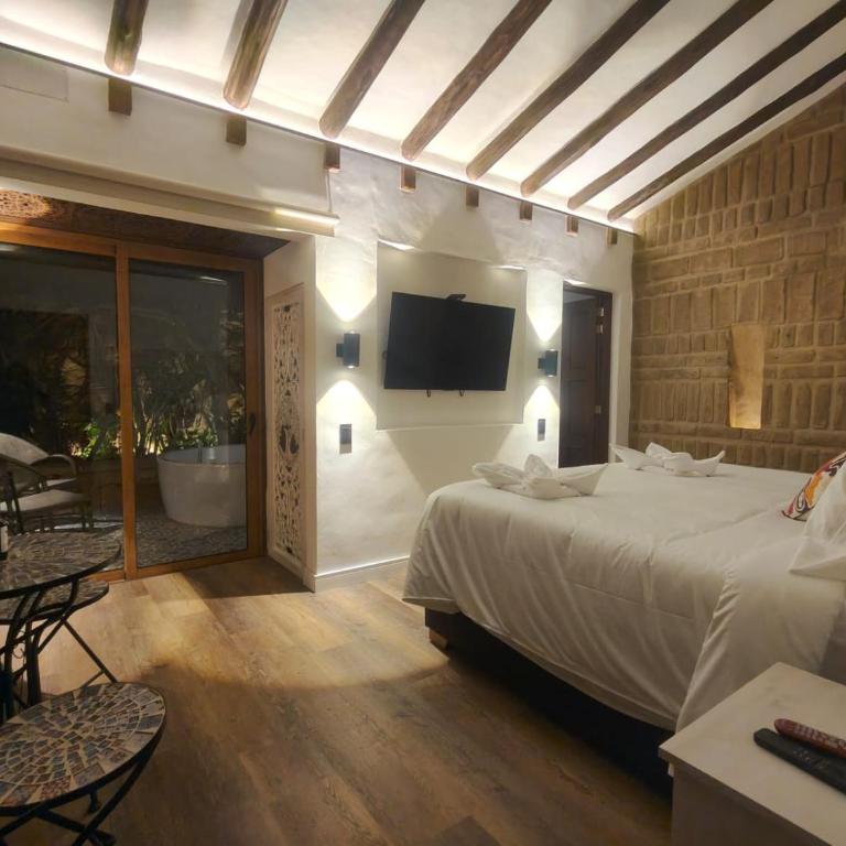 Hotel Boutique El Carmel - Suite Junior con terraza - 3