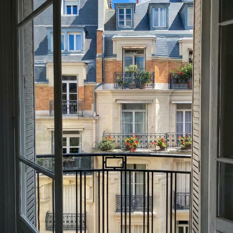 Cozy studio Paris 17th near Arc de Triomphe - Appartement - 12