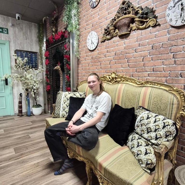HOSTEL Pepper-Gold -STEP-FREE ENTRANCE -car- free Space-no nois-3 minutes from Port -BED ROOMS 8 GUEST 55 M2 AND 8 GUEST 65 M2 - Bunk Bed in Mixed Dormitory Room - 23