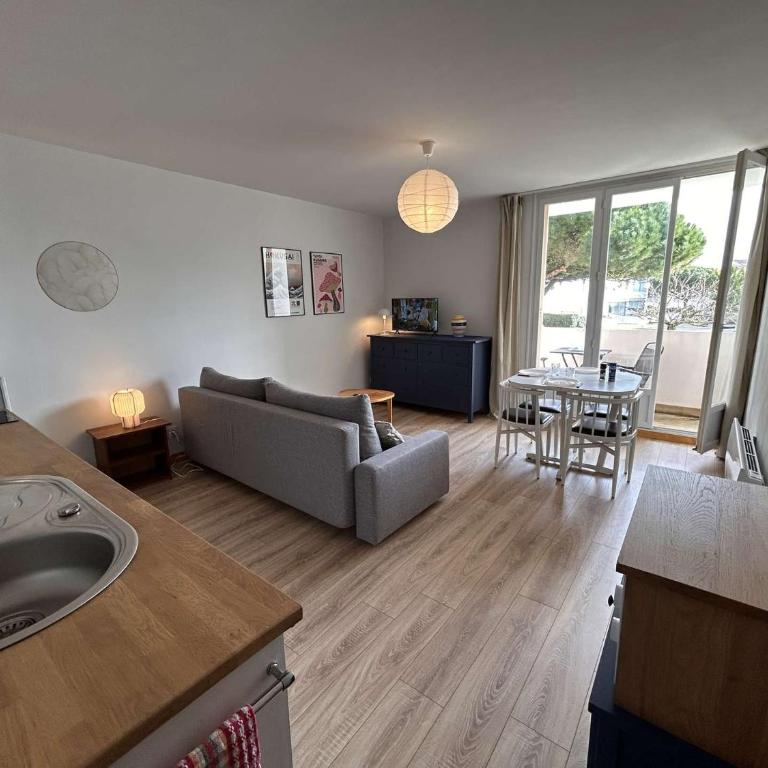 SH210-09D - Appart Studio cabine 4 couchages SAINT HILAIRE DE RIEZ - Appartamento Monolocale con Balcone - 2