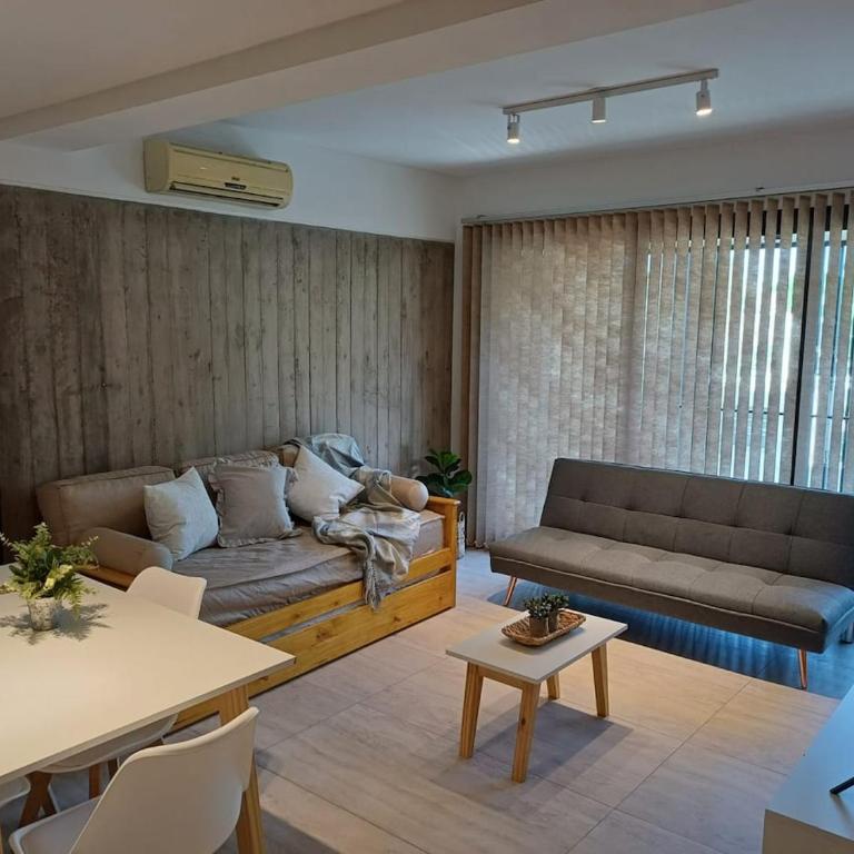 Luminoso y Cálido departamento 5ta Sección - Apartamento de 1 dormitorio - 1