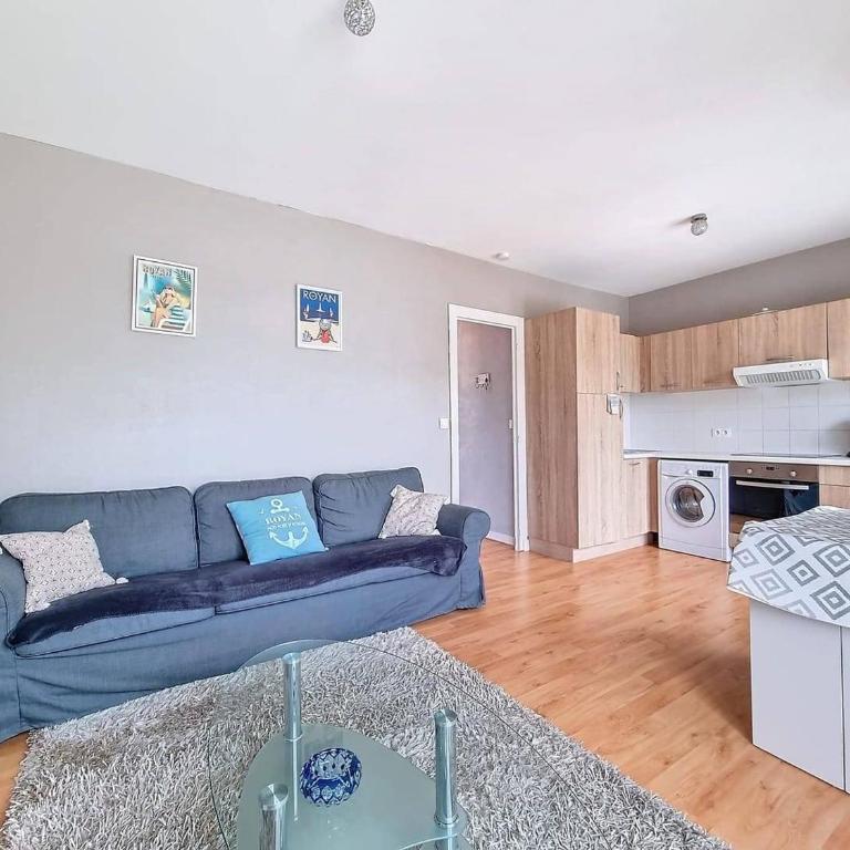 Royan Centre T3 Lumineux 4 Pers à 400m de la Mer - FR-1-738-53 - Apartment - 1