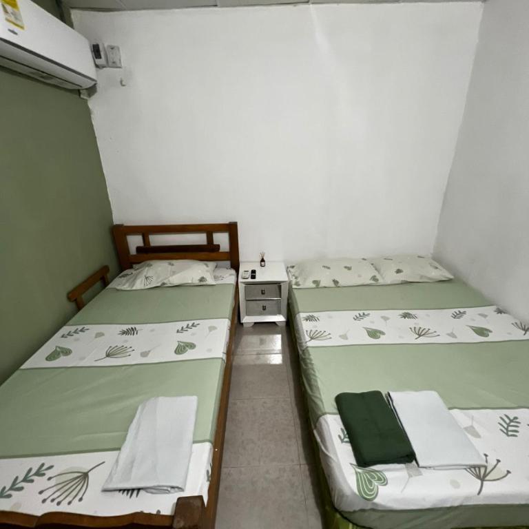 Destiny Cartagena Hostal - Twin Room with Private Bathroom - 6