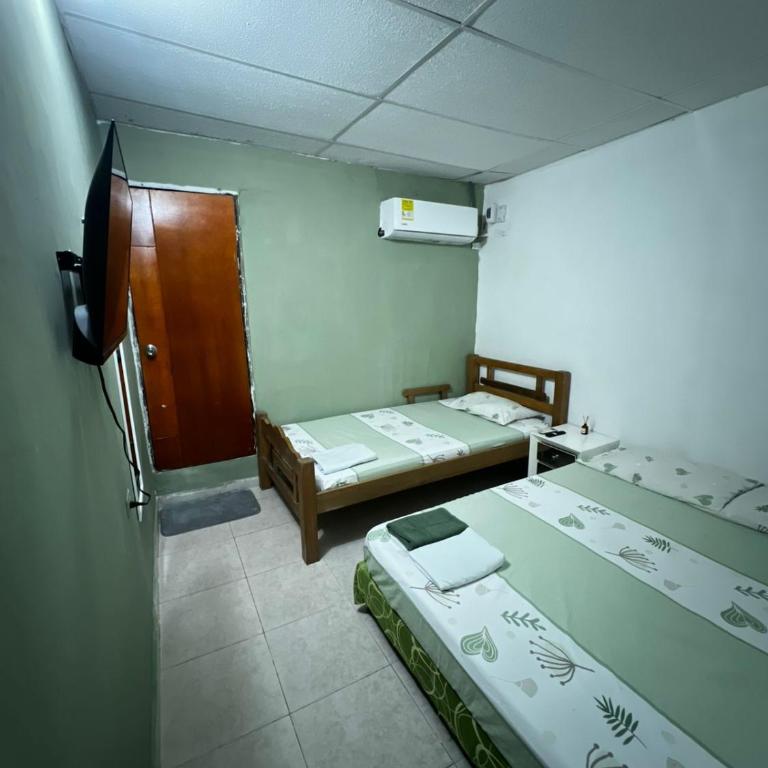 Destiny Cartagena Hostal - Twin Room with Private Bathroom - 5