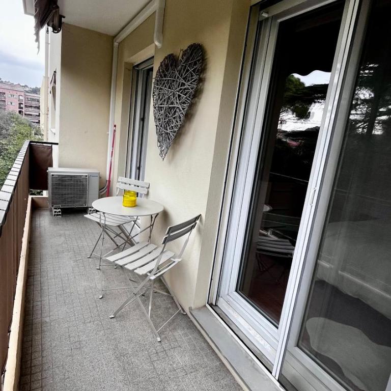 Appartement Riviera - 2 chambres, balcons, parking - Vallauris - Appartement 2 Chambres - 3