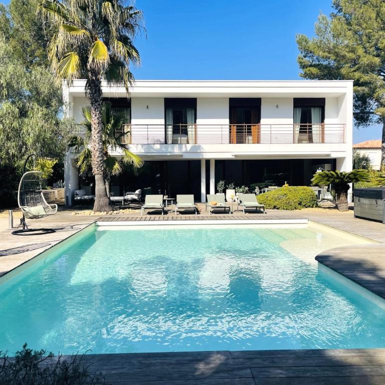 Très belle villa Valescure Saint Raphael -Piscine chauffée - Villa - 1