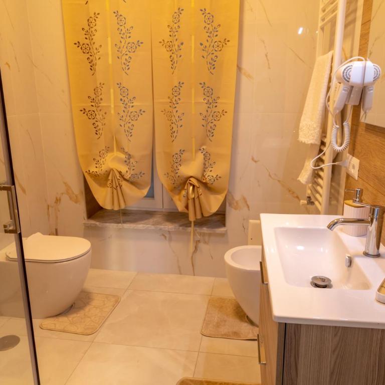 QuiSiSana Top - Camera Matrimoniale con Bagno Privato - 3
