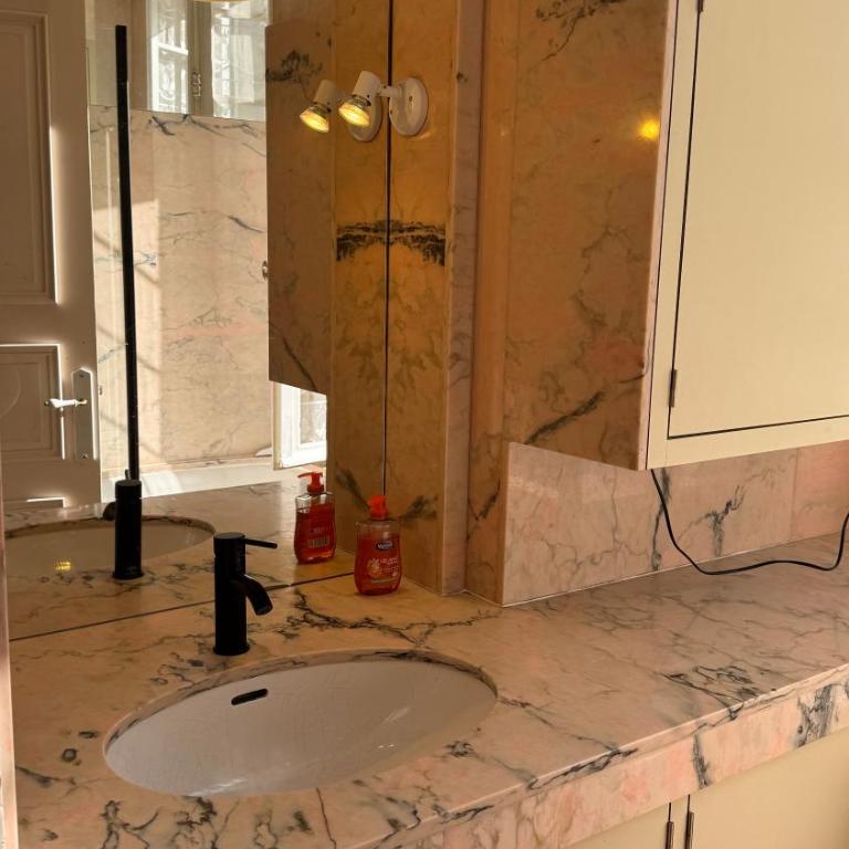 EXCEPTIONNEL !! Loft patrimonial cœur d Angers - One-Bedroom Apartment - 23