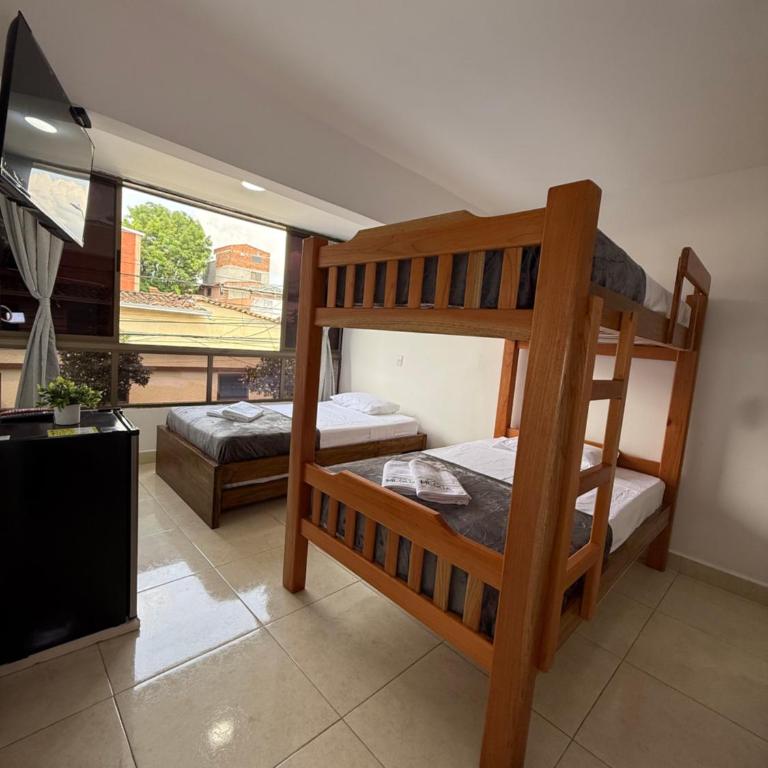 Apartaestudio grupal privado dentro de hotel - Habitación Triple Clásica - 4