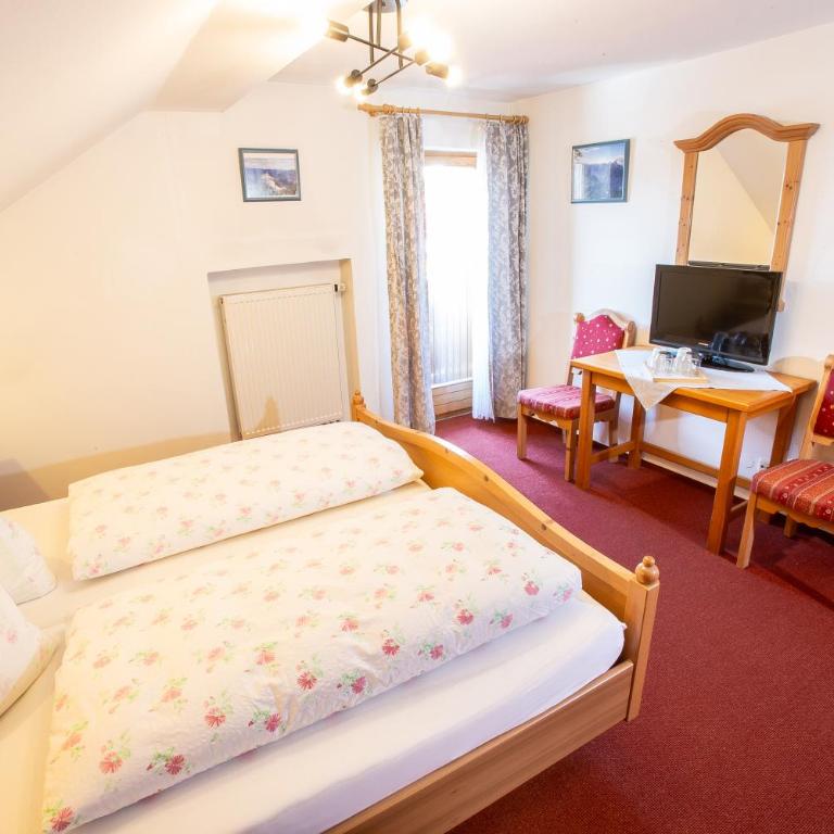 Theresenhof - Doppelzimmer mit Balkon - 7