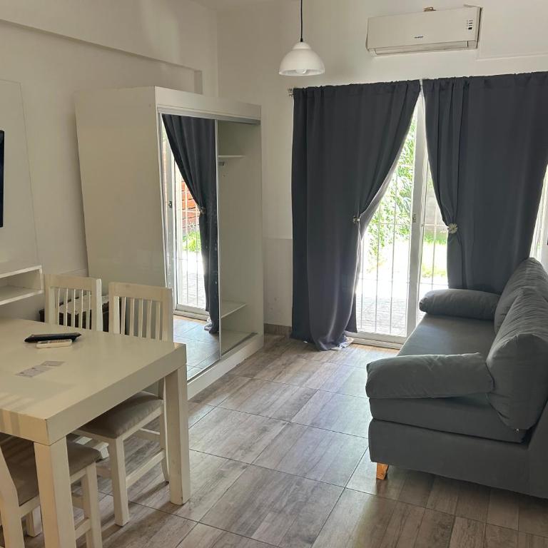 Hermoso apartamento en PB con parrilla propia y piscina - Apartamento de 1 dormitorio - 3