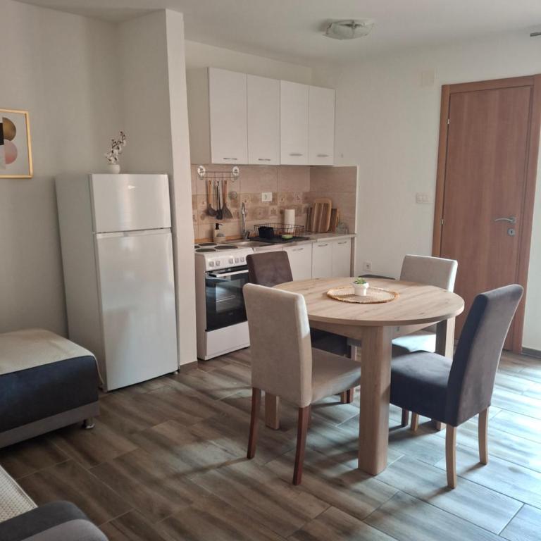 Sofi - Two-Bedroom Apartment with Terrace - 45