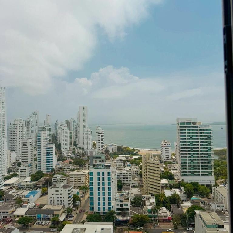 Luxury Ocean View Palmetto Beach Floor 24 2BR - Two-Bedroom Apartment - 26