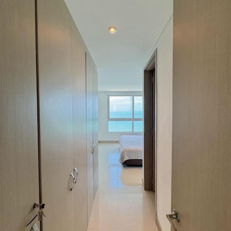 Luxury Ocean View Palmetto Beach Floor 24 2BR - Two-Bedroom Apartment - 28