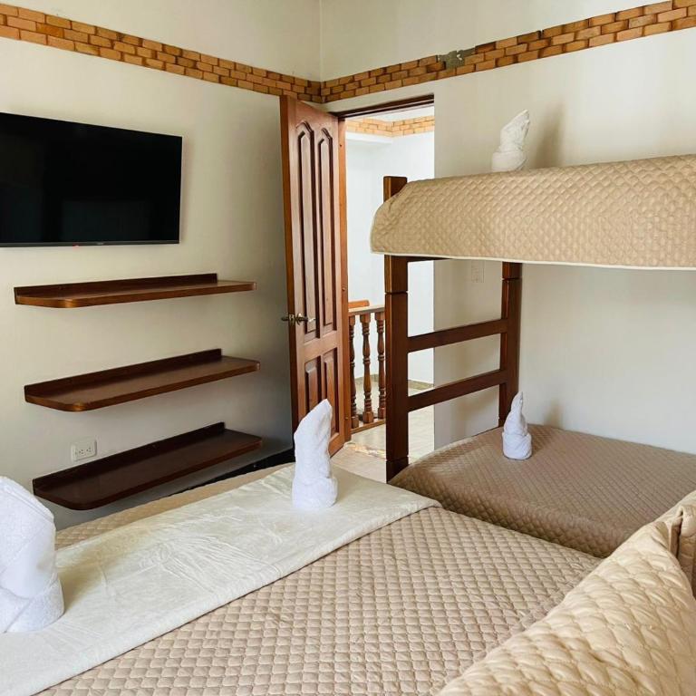 Hotel Buganvilla Real - Standard Quadruple Room - 3
