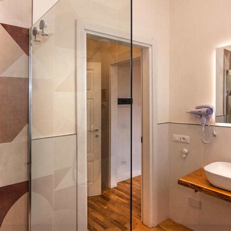 RELAIS DELL'USSERO Pisa centro - Camera Matrimoniale con Bagno Privato - 20