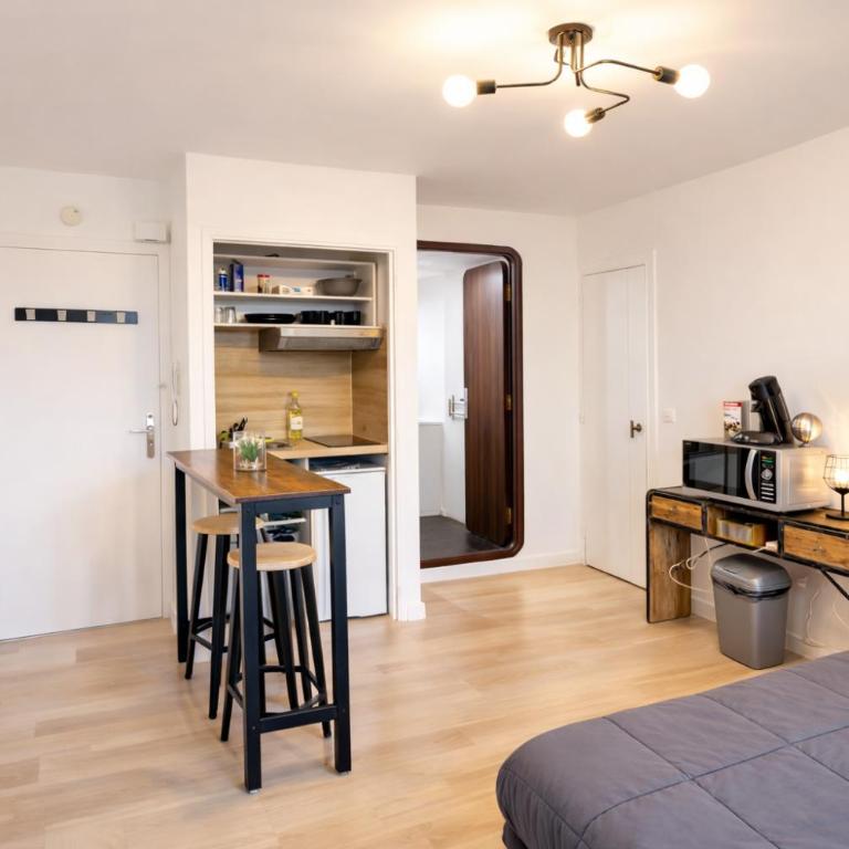 Studio Cosy & clim Plages & Palais à pied - Apartamento de 1 dormitorio - 1