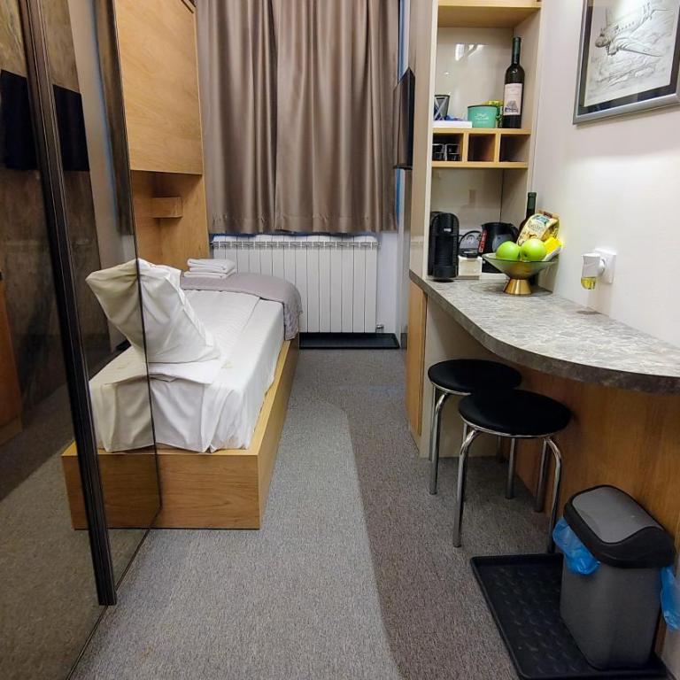 Star Hill 3R - One-Bedroom Apartment - 17