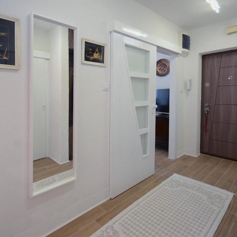 3 Bedroom Aparment - Old Town View - Three-Bedroom Apartment - 7
