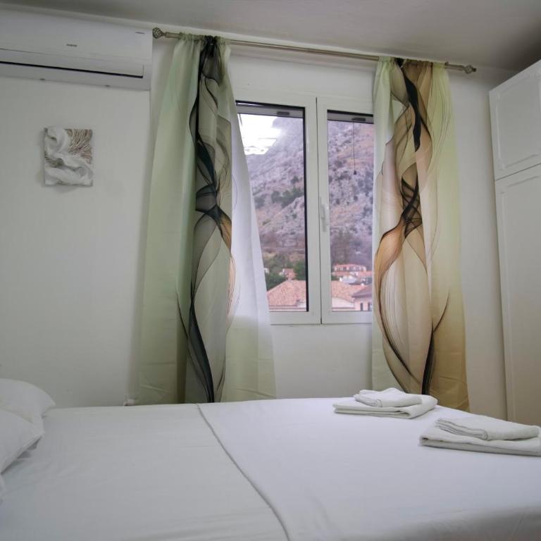3 Bedroom Aparment - Old Town View - Three-Bedroom Apartment - 14