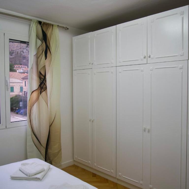 3 Bedroom Aparment - Old Town View - Three-Bedroom Apartment - 15