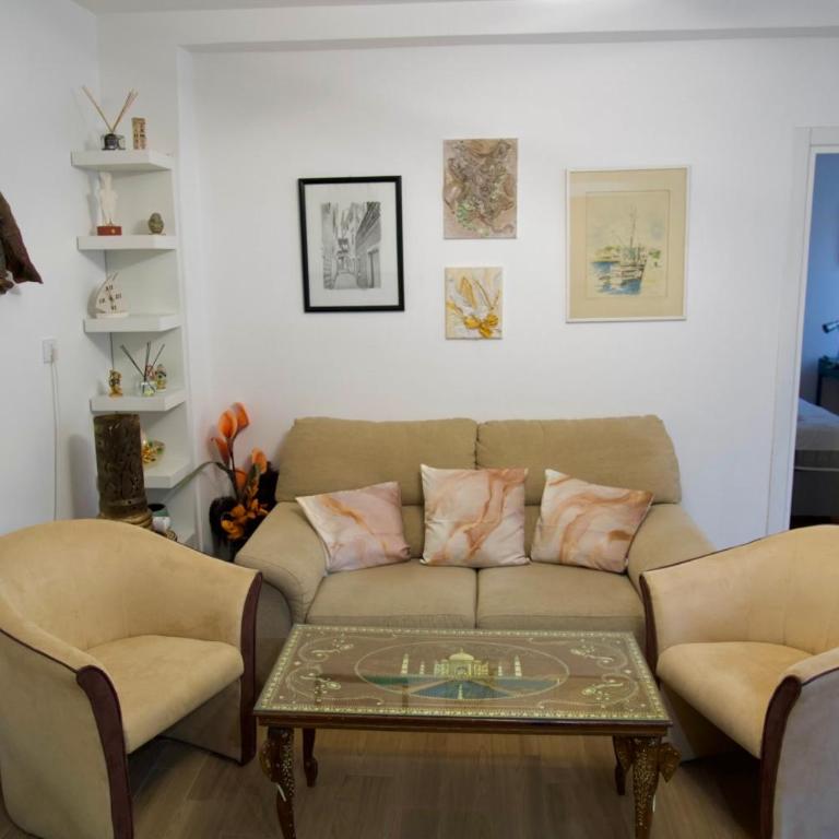 3 Bedroom Aparment - Old Town View - Three-Bedroom Apartment - 3
