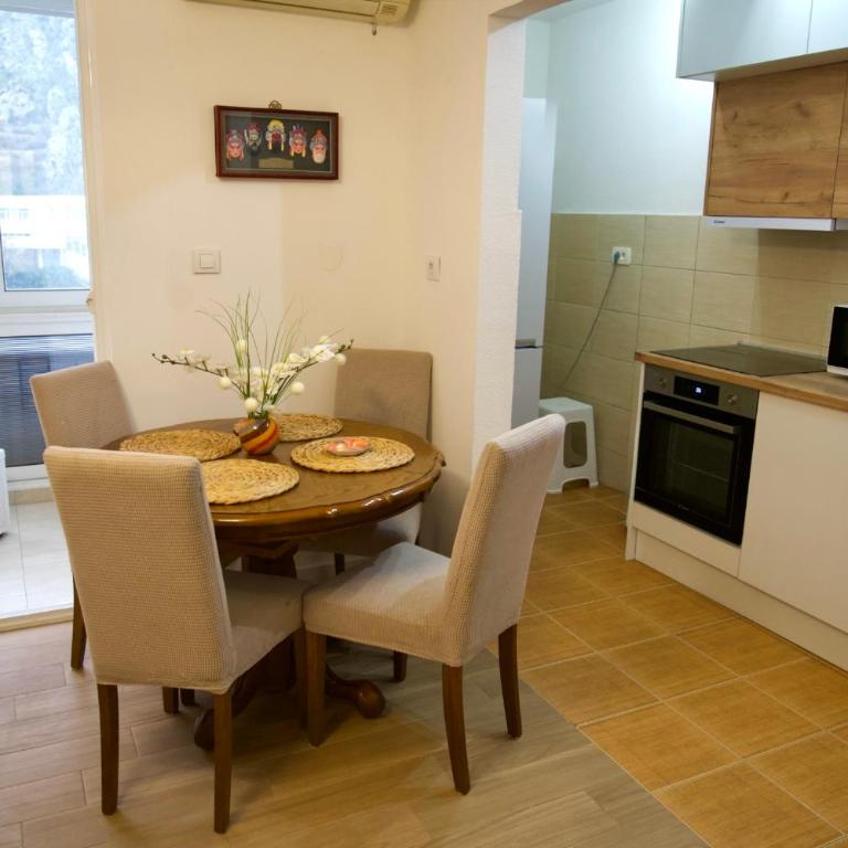 3 Bedroom Aparment - Old Town View - Three-Bedroom Apartment - 38