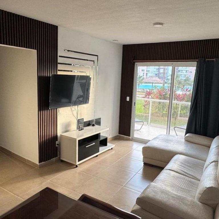 DEPTO DE LUJO 3REC PB LAGUNA A TUS PIES BLUE GARDEN RETREAT zh - Three-Bedroom Apartment - 2