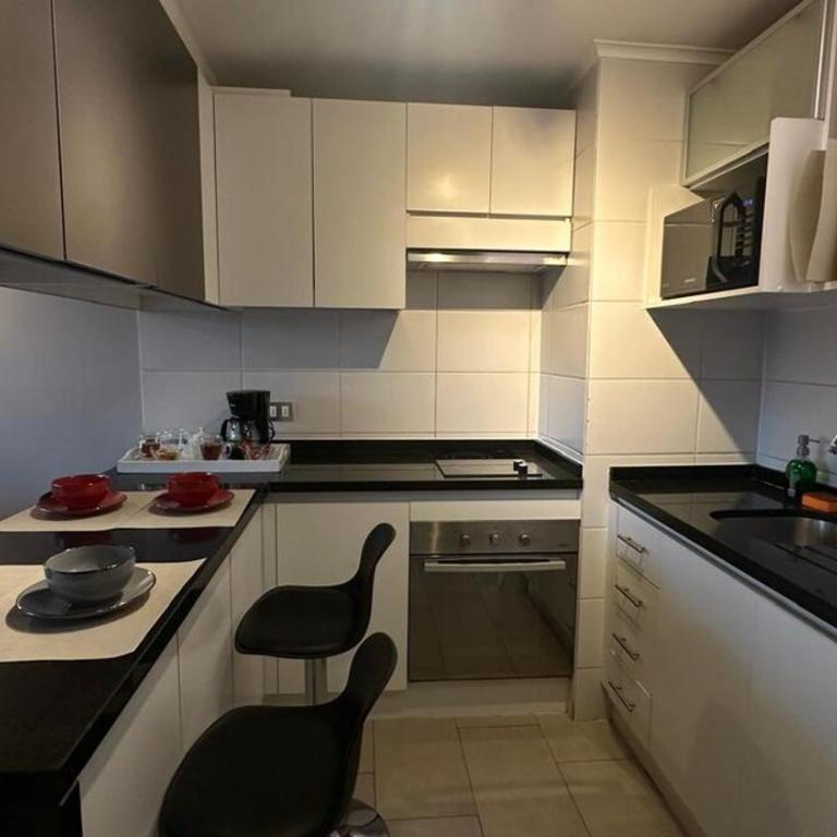 Departamento en Las Condes cómodo y conectado Free Parking Metro Manquehue - Two-Bedroom Apartment with City View - 12
