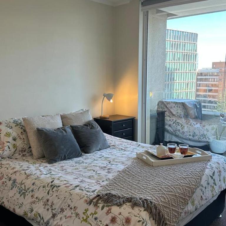Departamento en Las Condes cómodo y conectado Free Parking Metro Manquehue - Two-Bedroom Apartment with City View - 7