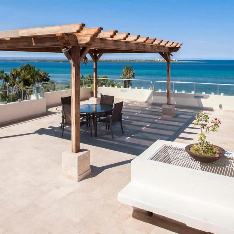 Oceanview Balcony RoofPool Steps to Malecon - Apartamento - 33